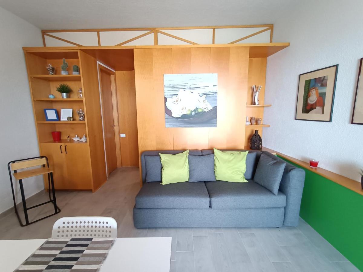 Venusilia Apartment - Free Parking Aci Castello Extérieur photo