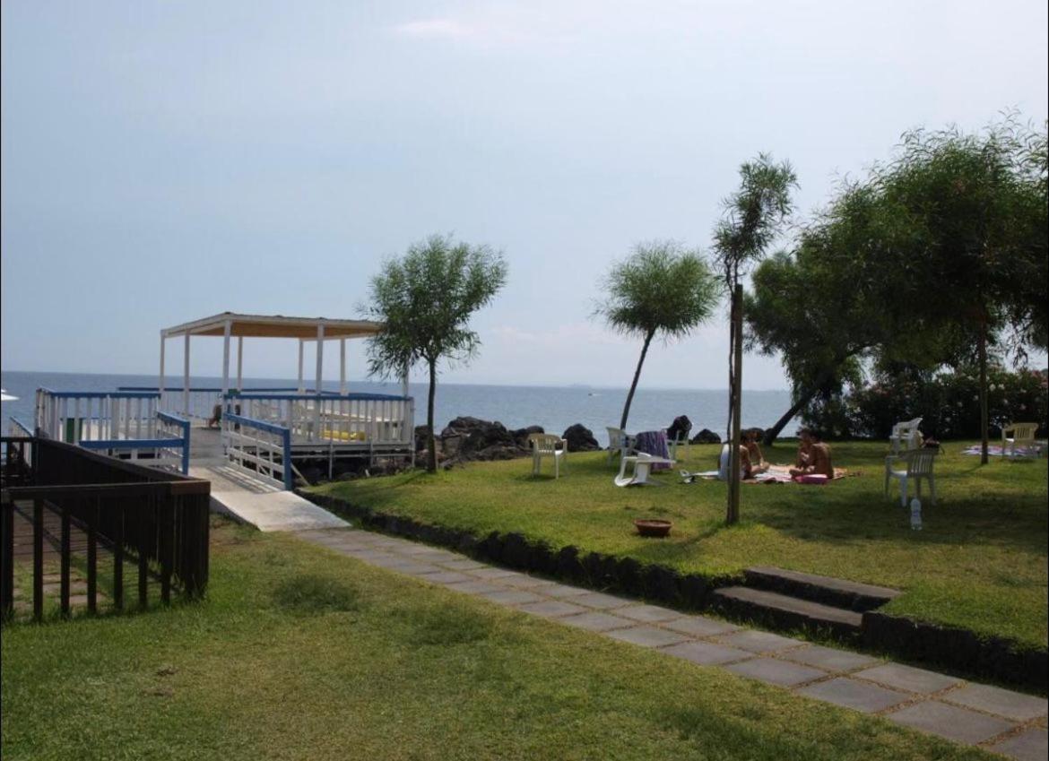 Venusilia Apartment - Free Parking Aci Castello Extérieur photo